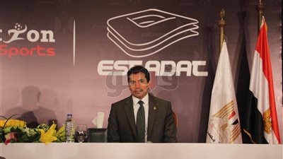 وزير الرياضة يرشح 4 نجوم للإشراف على مشروع الألف محترف