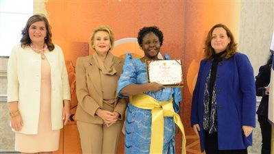 التخطيط والقومي للإدارة يختتمان برنامج القيادة التنفيذية للمرأة الأفريقية