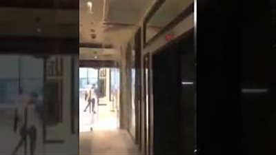 شاهد ماذا فعلت مياه الأمطار ببرج سكني فاخر في جدة (فيديو)