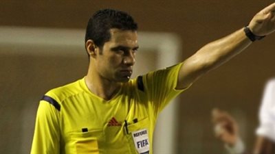 محمود البنا يغيب عن إدارة المباريات شهرين بسبب الإصابة