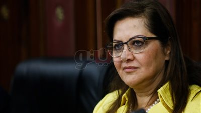 هالة السعيد: تراجع البطالة وارتفاع المشتغلين بنحو 779 ألف شخص