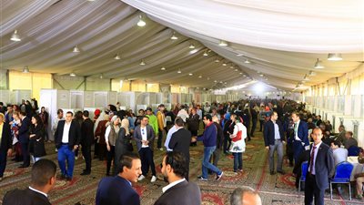 المحال بمحيط الزمالك ترفض تعليق دعاية وبالونات المرشحين