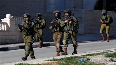 الاحتلال الإسرائيلي يعتقل 3 فلسطينيين في الضفة الغربية