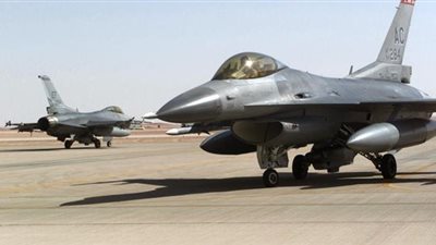 أمريكا تسلم طائرات 