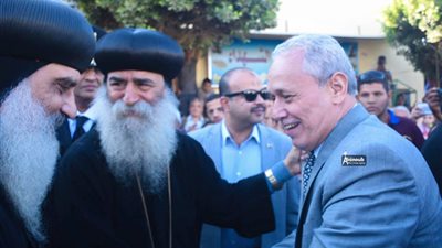 الأنبا بيمن و4 أساقفة يشهدون زفة أيقونة الشهيد مارجرجس بالرزيقات (صور)