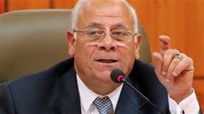 محافظ بورسعيد يشدد على إنهاء أعمال شبكات المياه بشارع محمد على