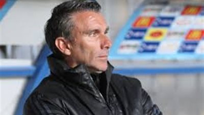 كارتيرون يجتمع مع أحمد فتحي بمران الأهلي.. تعرف على التفاصيل