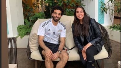 محمد صلاح يستضيف لاعبة الإسكواش بمعسكر المنتخب