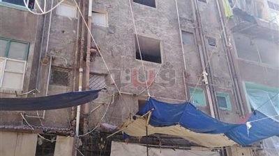 انهيار عقار بالإسكندرية.. والتضامن تصرف إعانات للمتضررين (صور)