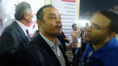 طارق يحيى يدلي بصوته في انتخابات الزمالك (صور)