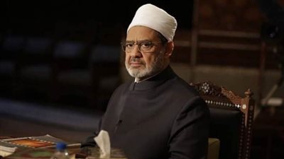 الأزهر يهنئ الرئيس والحكومة والشعب بذكرى ثورة يناير وعيد الشرطة
