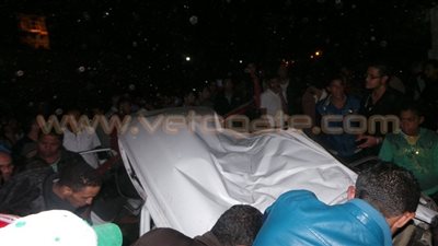 بالصور.. مصرع وإصابة 6 أشخاص بعد سقوط كونتينرعلى سيارة بالإسكندرية