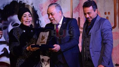 تكريم سهير البابلي في مهرجان نقابة المهن التمثيلية (صور)