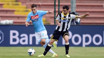 نابولي يتعادل سلبيًا أمام أودينيزي بالشوط الأول