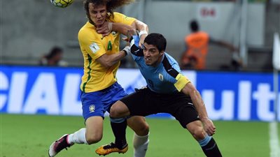 البرازيل يتعادل مع أوروجواي سلبيا بالشوط الأول