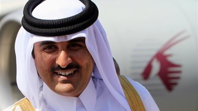 أمير قطر: الاقتصاد لم يتأثر بهبوط أسعار النفط