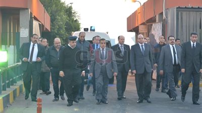 وصول جثمان العميد ساطع النعماني إلى مطار القاهرة الدولي