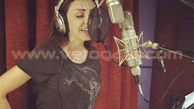 أنغام تنتهي من تسجيل أغنية جديدة