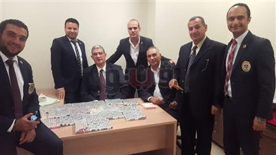 ضبط روسية حاولت تهريب أدوية بمطار القاهرة