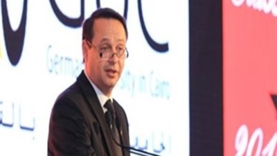 أشرف منصور: الجامعة الألمانية مستعدة لتوفير التدريب للصناعات الغذائية