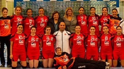 سيدات تونس يتوجن بلقب بطولة أفريقيا لكرة اليد لأول مرة منذ 38 عاما