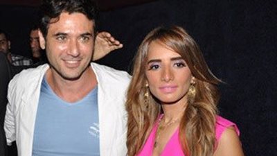 «قصص الزواج السري للنجوم».. أزمة «عز و زينة» تفتح الملف.. «الفيشاوي» أنكر زواجه من هند الحناوي والمحكمة أنصفتها.. «مروان» ينجب طفلة من قمر اللبنانية.. وفيديوهات