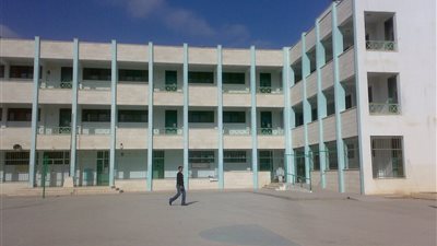 تزايد حوادث اعتداء المدرسين على التلاميذ.. خبير تربوي: الحكومات لم تهتم بوضع قوانين تحكم العلاقة بين أفراد المجتمع.. قرار منع الضرب بالمدارس حبر على ورق.. 