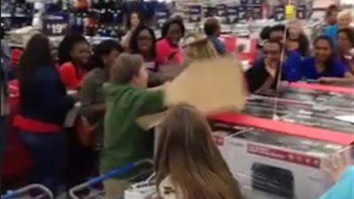 أشرس أيام «البلاك فرايدي» في بريطانيا (فيديو)