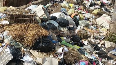 بالصور.. أهالي «شنو» يستغيثون بمجلس «كفر الشيخ» لعلاج الهبوط الأرضي