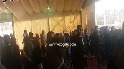 استئناف انتخابات الزمالك عقب أداء صلاتي الجمعة والعصر قصرا (فيديو)