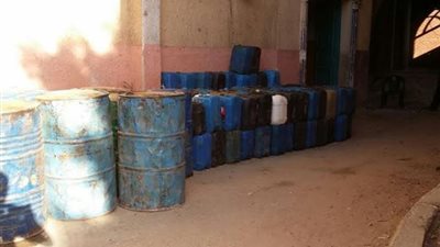 ضبط 8 آلاف لتر وقود قبل بيعها بالسوق السوداء في البحيرة