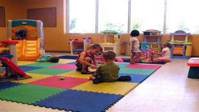 برلماني يطالب بشن حملات مفاجئة على حضانات الأطفال