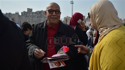 «الورود» وسيلة حسن شاكر للدعاية في انتخابات الزمالك (صور)