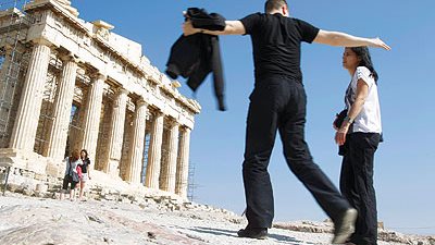 17 مليون سائح حجوزات لموسم الصيف في اليونان