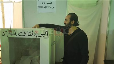جمال حمزة يدلي بصوته في انتخابات الزمالك