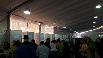 رئيس اللجنة القضائية يطالب أمن الزمالك بإخراج المخالفين