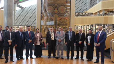 رئيس قضايا الدولة يزور مكتبة الإسكندرية