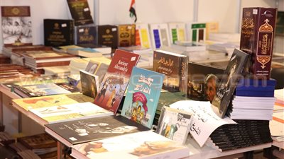 بالصور.. مكتبة الإسكندرية تكشف عن كنوزها في معرض الشارقة.. تعرض لأول مرة إصدارات 