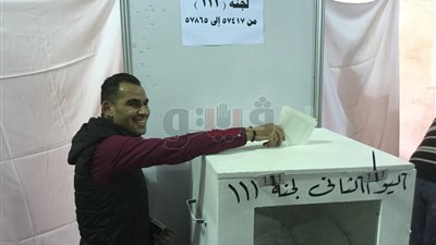 أحمد عيد عبدالملك يدلي بصوته في انتخابات الزمالك (صور)