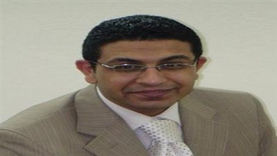 خبير علاقات أسرية: الزواج تكامل بين قطبين متنافرين