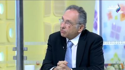 بالفيديو.. ممدوح حمزة: لا مانع من ترشيح السيسي شرط تبنيه أهداف الثورة