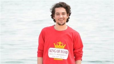 وزيرة الثقافة تعزي أسرة الكاتب الشاب محمد حسن خليفة