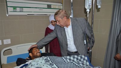محافظ الإسماعيلية: تقديم الرعاية الطبية لمصابي حادث الروضة