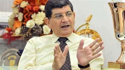 قبول استقالة رئيس 