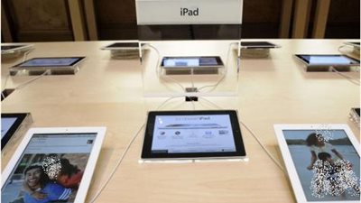 إضاءة الكمبيوتر والمحمول تعيق النوم ليلا