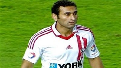 أحمد سمير يدلي بصوته في انتخابات الزمالك