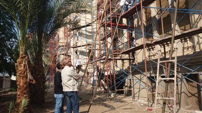 رئيس «المركزية للترميم» يتفقد مشروع ترميم قصر الكسان بأسيوط