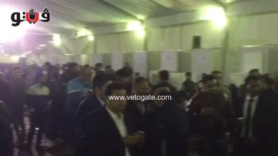مشادات داخل لجان انتخابات الزمالك لتأخر تسليم الأوراق بعد فرزها (فيديو)