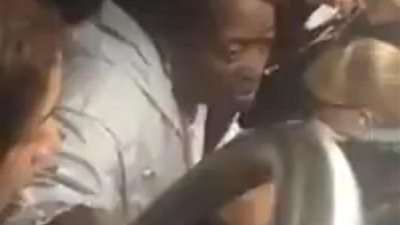 بالفيديو والصور.. شاب يتشاجر مع فتاة في «المترو» لغيرته على صديقته