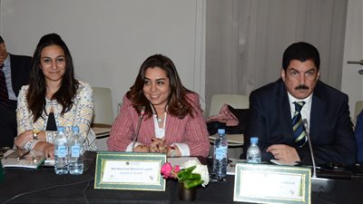 محافظ دمياط باجتماع المدن الأفريقية: السيسي يعمل على تمكين المرأة